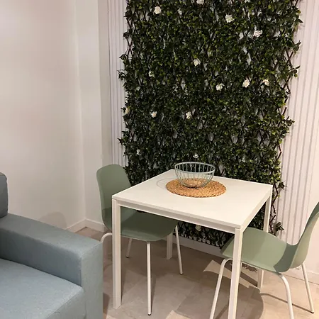 Arena Apartman *
